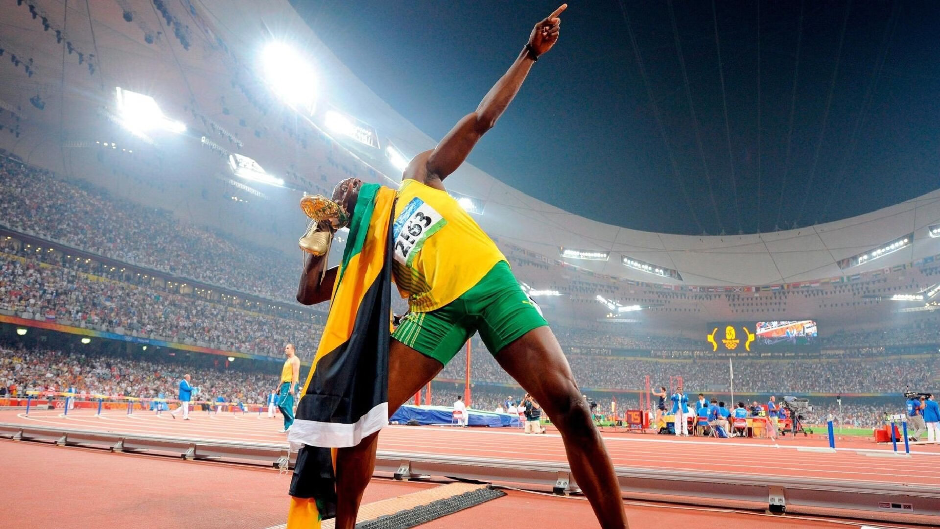 欧冠决赛巅峰对决，皇马绝杀多特蒙德 第15次捧起大耳朵杯【B体育官方网站】